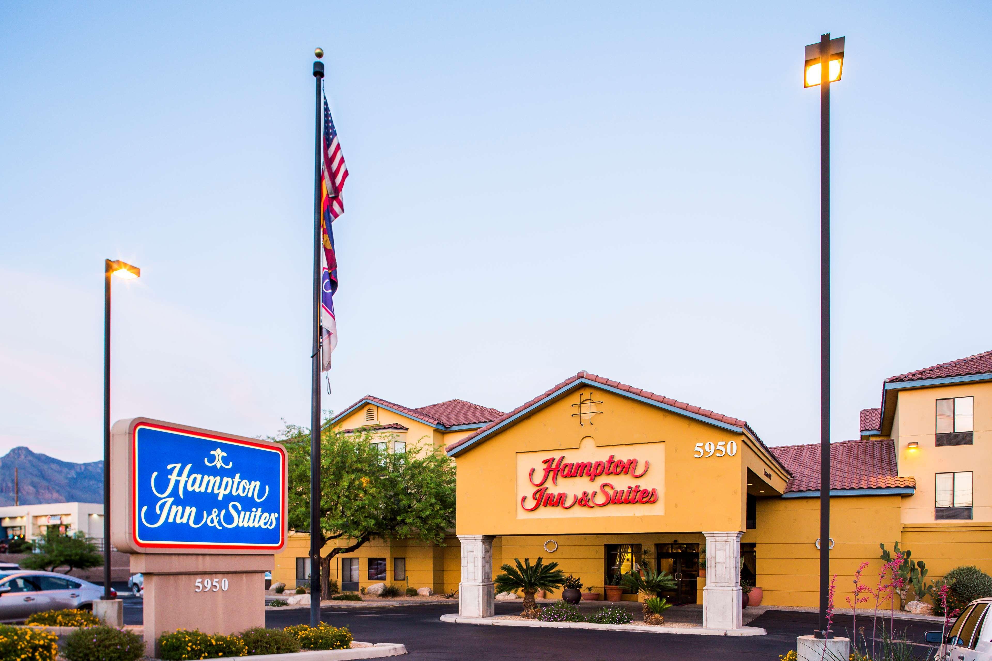 Hampton Inn & Suites Tucson Mall Casas Adobes Buitenkant foto