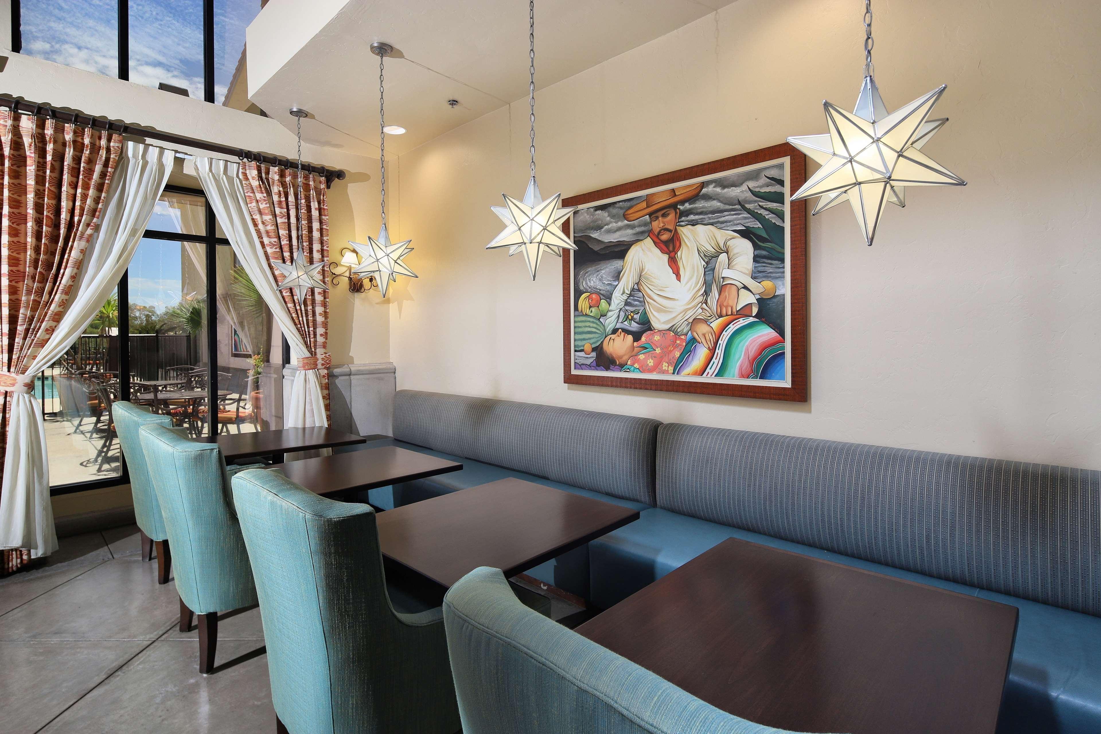 Hampton Inn & Suites Tucson Mall Casas Adobes Buitenkant foto